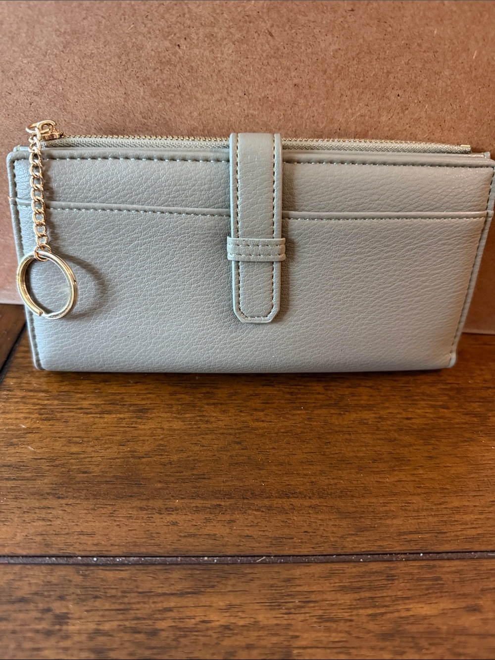 Minimalist Cream Wristlet Wallet with Gold Keyring Chain